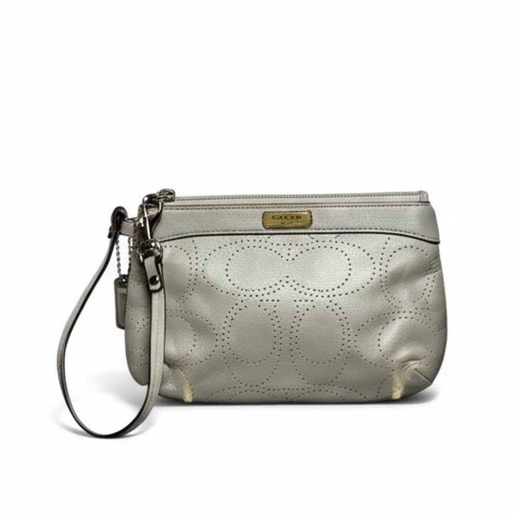 Coach Signature Wristlet Bag Ivory Leather Silver Hardware EUC
